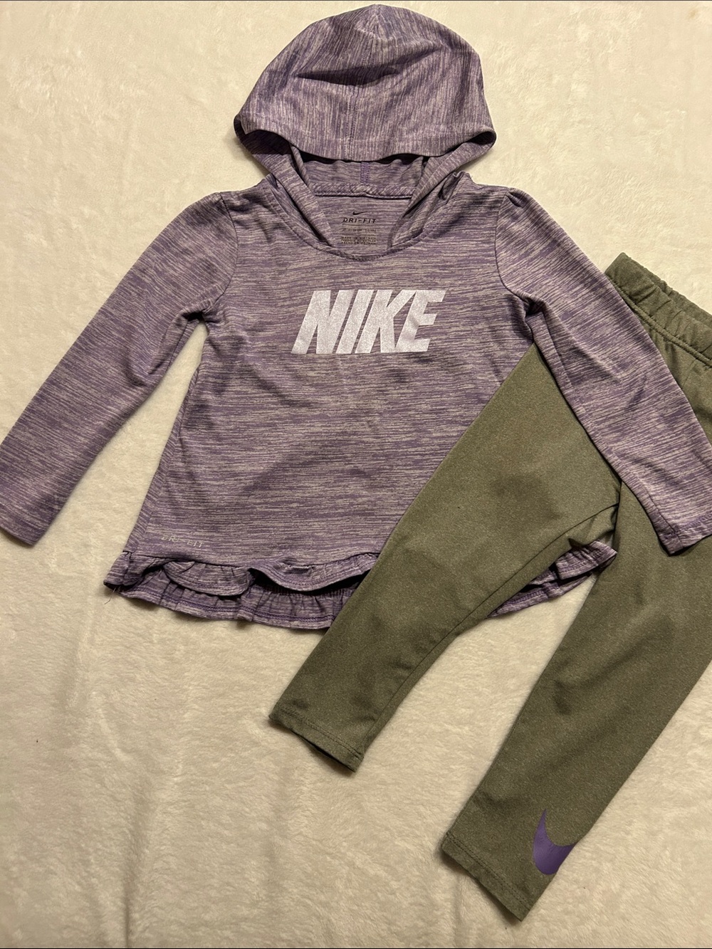 Nike Dri-FIT Girls 3T 2-Piece Hoodie & Pants Set Purple Logo Athleisure